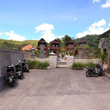 Adara Beach Huts Batununggul 외부 사진