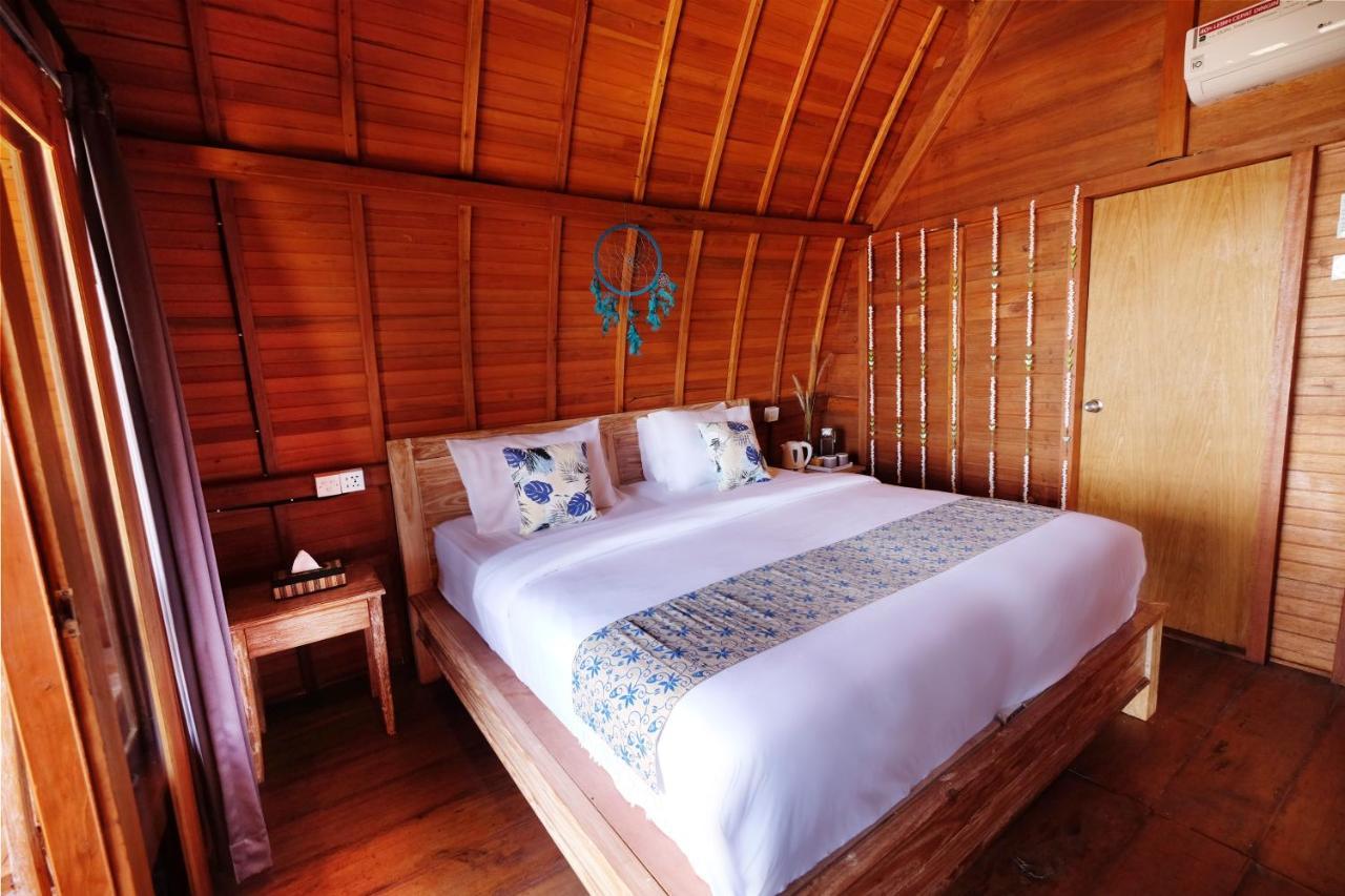 Adara Beach Huts Batununggul 외부 사진
